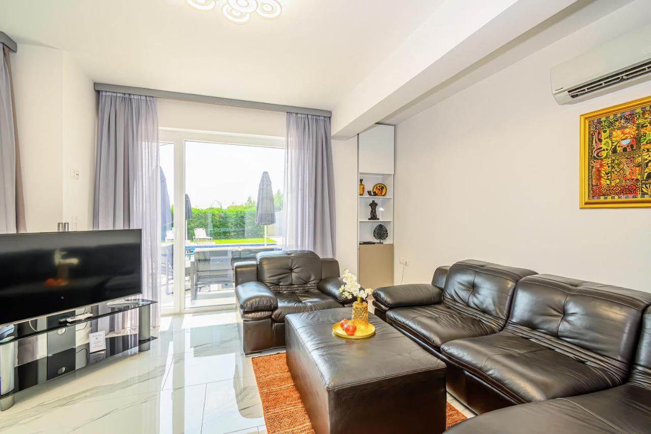 Holiday home Sea Stars Premium Luxury With Private Pools *