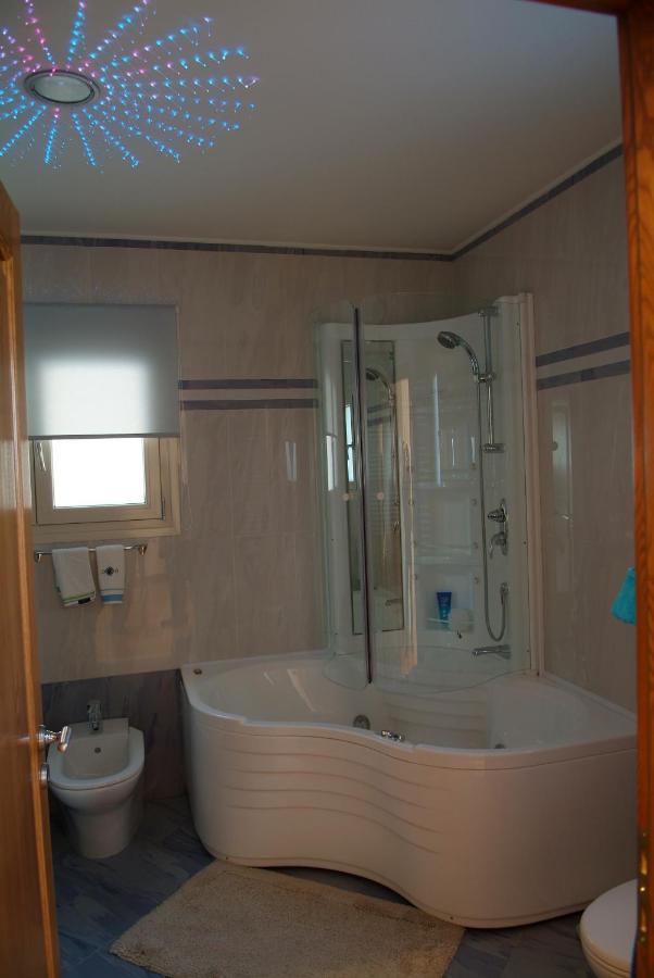 Liberty: Classic Luxury Sea View With Private Pool Villa Kommeno (Corfu)