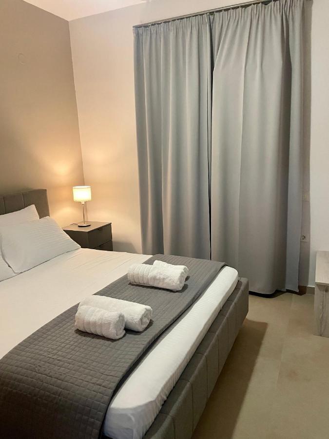 Atrium Apartment *