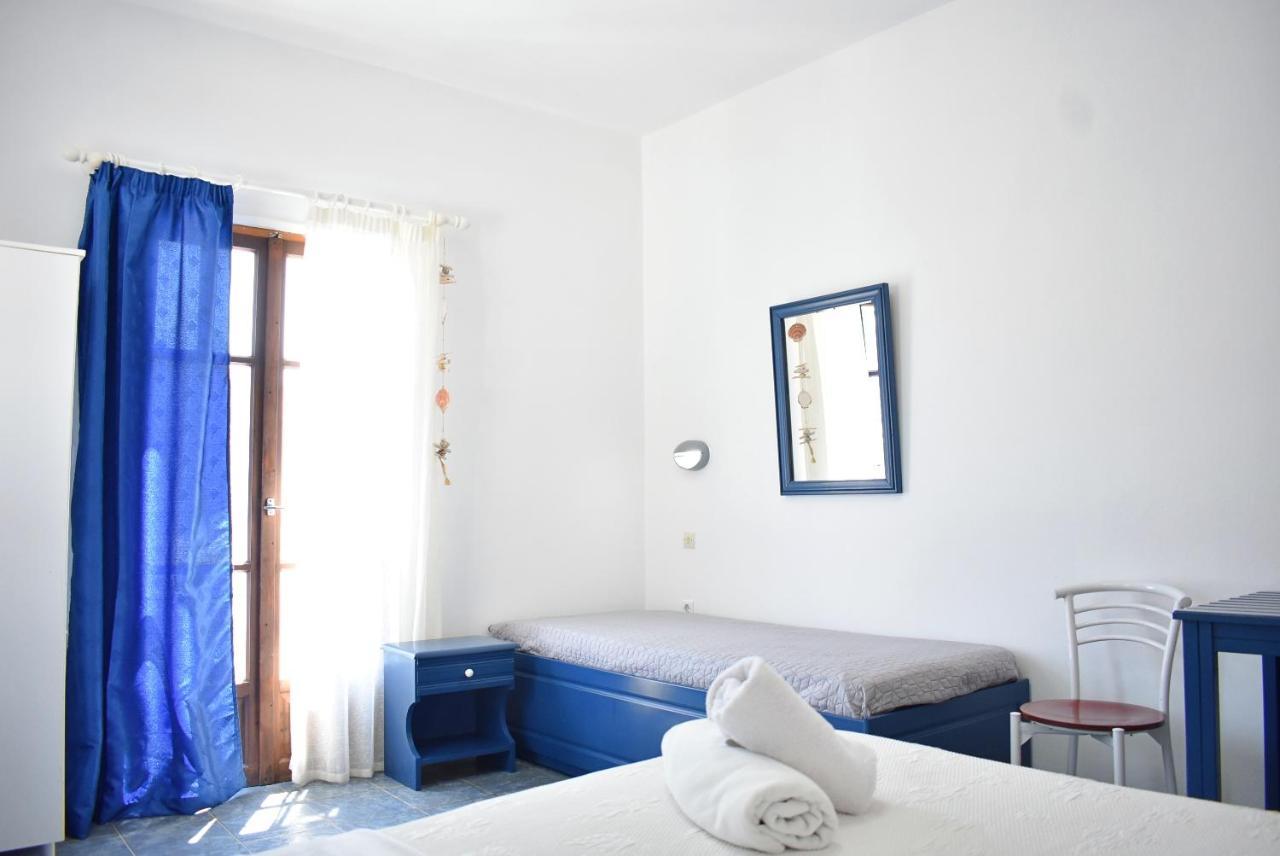 Martinos Studios, Merihas Port Hotel 2*