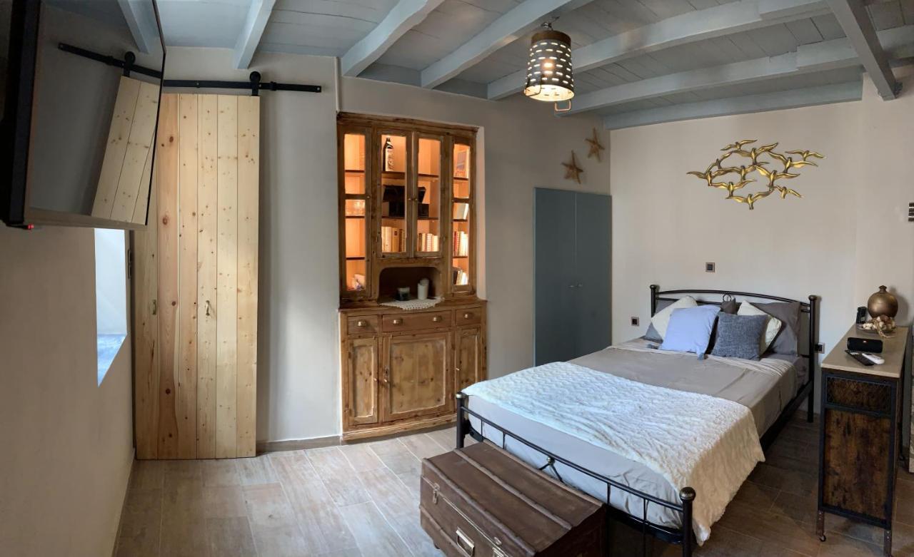 Harbour Apartment *