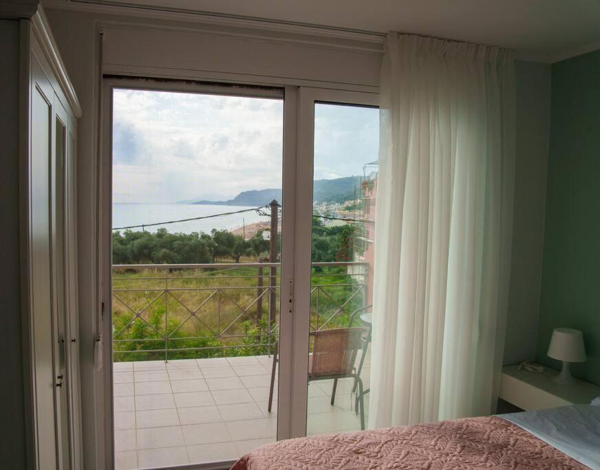 Mannou House