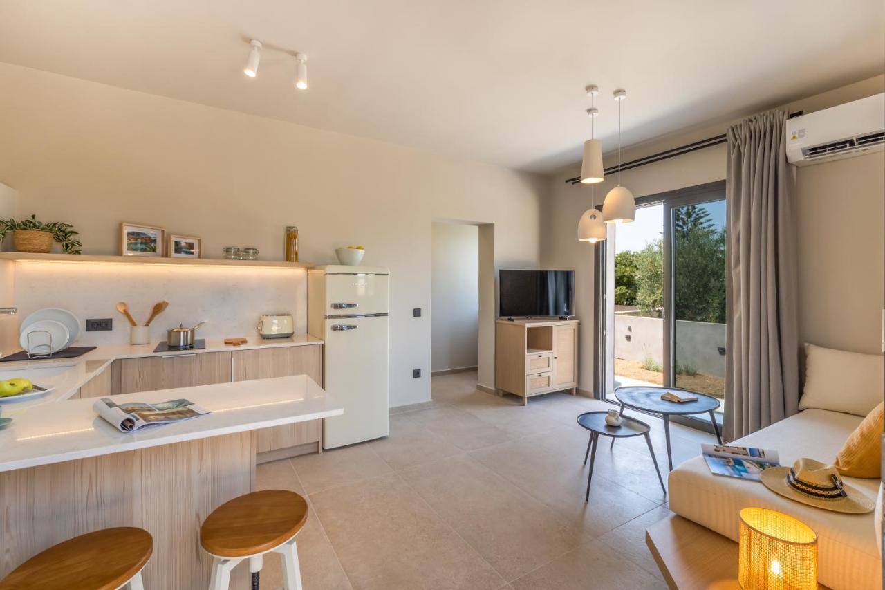 Apartment Topos *