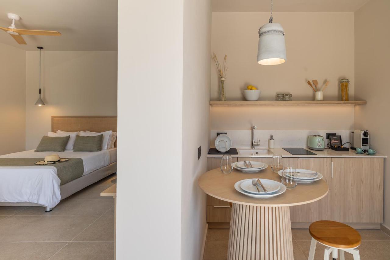 Topos Apartment