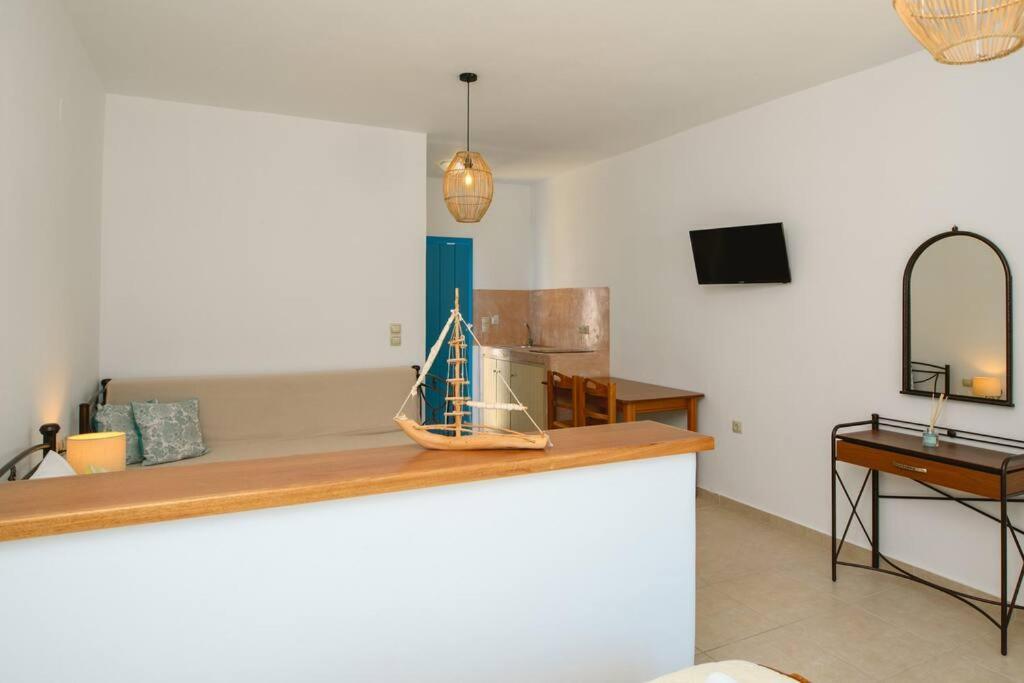 Levante Studios1