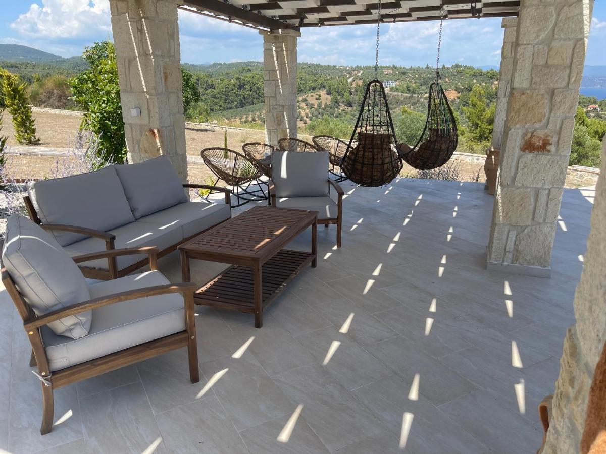 Aurelia * Agios Nikolaos (Chalkidiki)