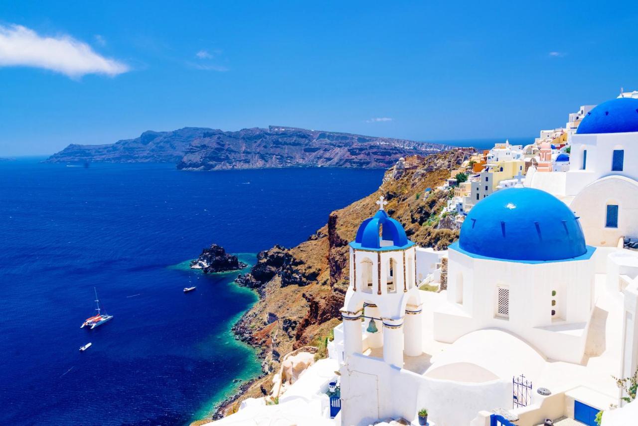 Luxury Santorini Potamos: Private Heated Pool Retreat