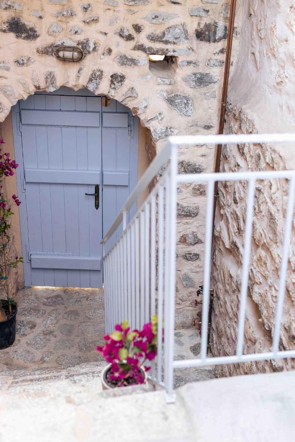Marianta House Villa