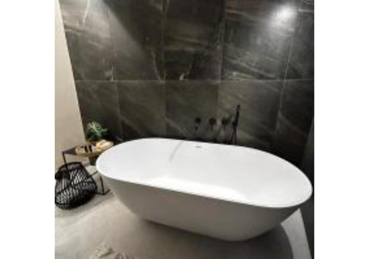 On The Sea Suite&spa Villa