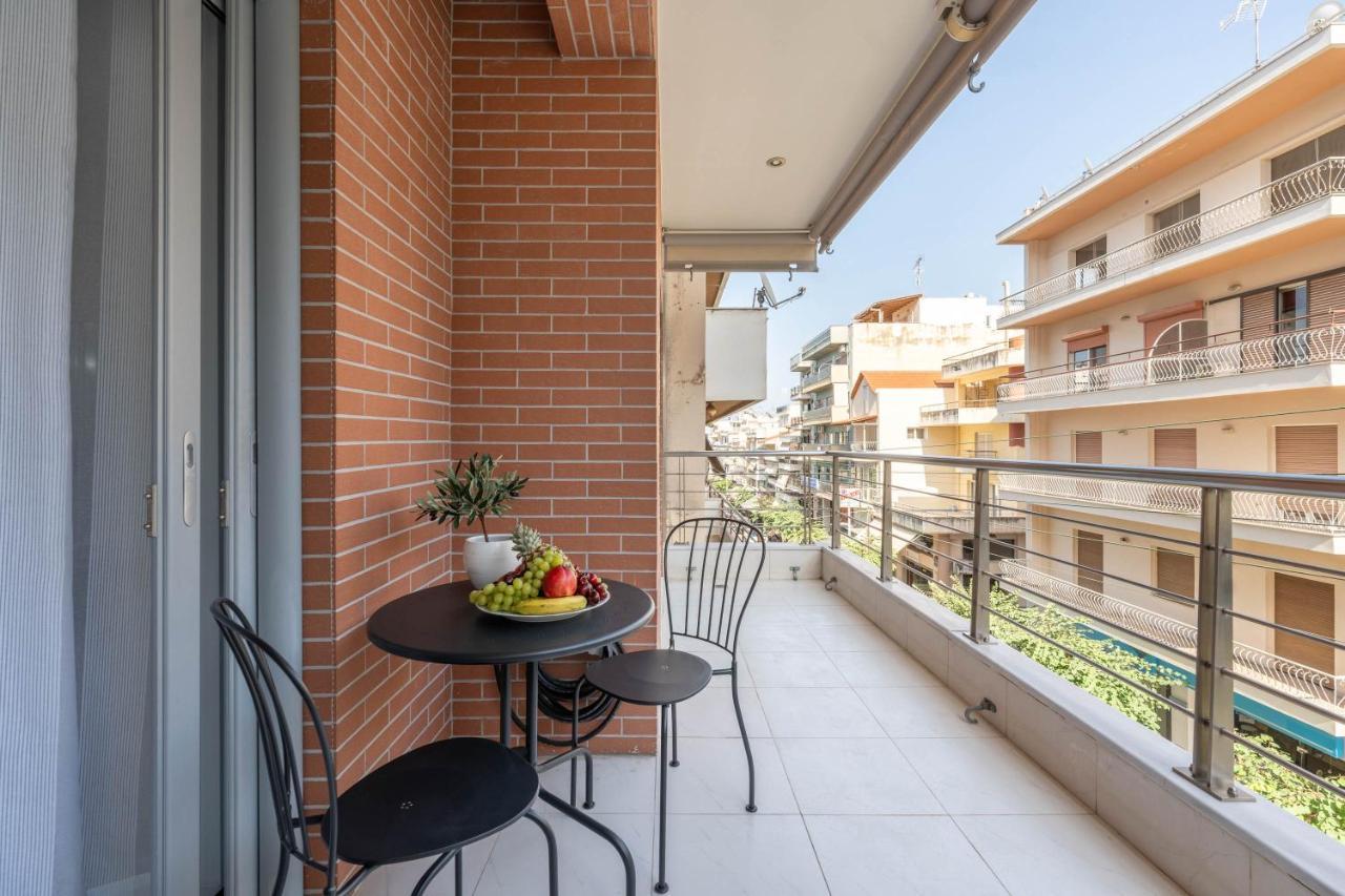 Apartment Byron Luxury Aigio