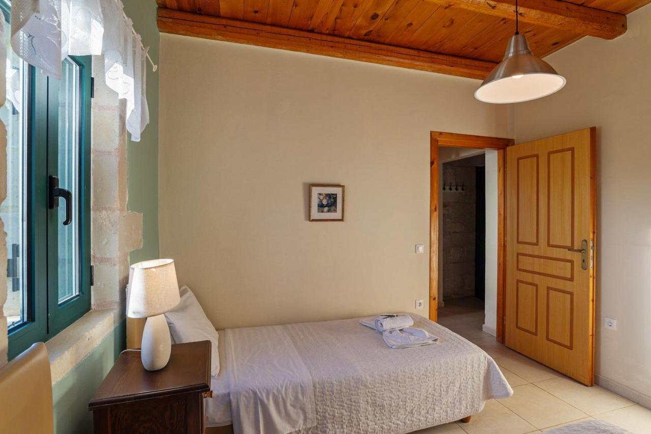 Terpsichore St George Retreat By Apokoronas-villas *