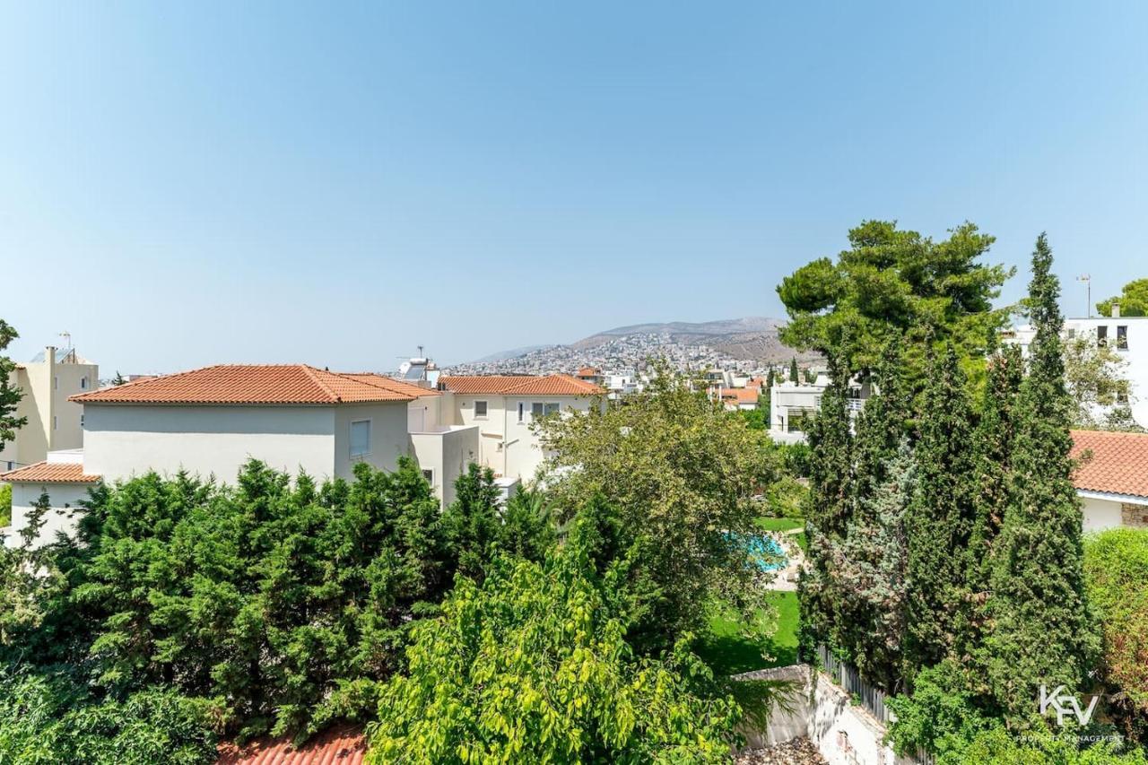 Jacuzzi - In Riviera Apartment Athens