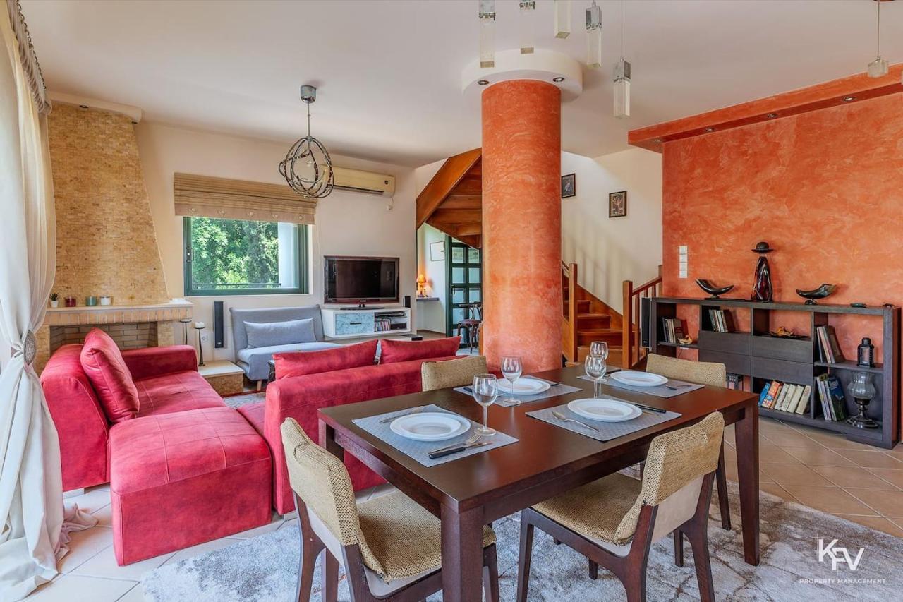 Jacuzzi - In Riviera Apartment