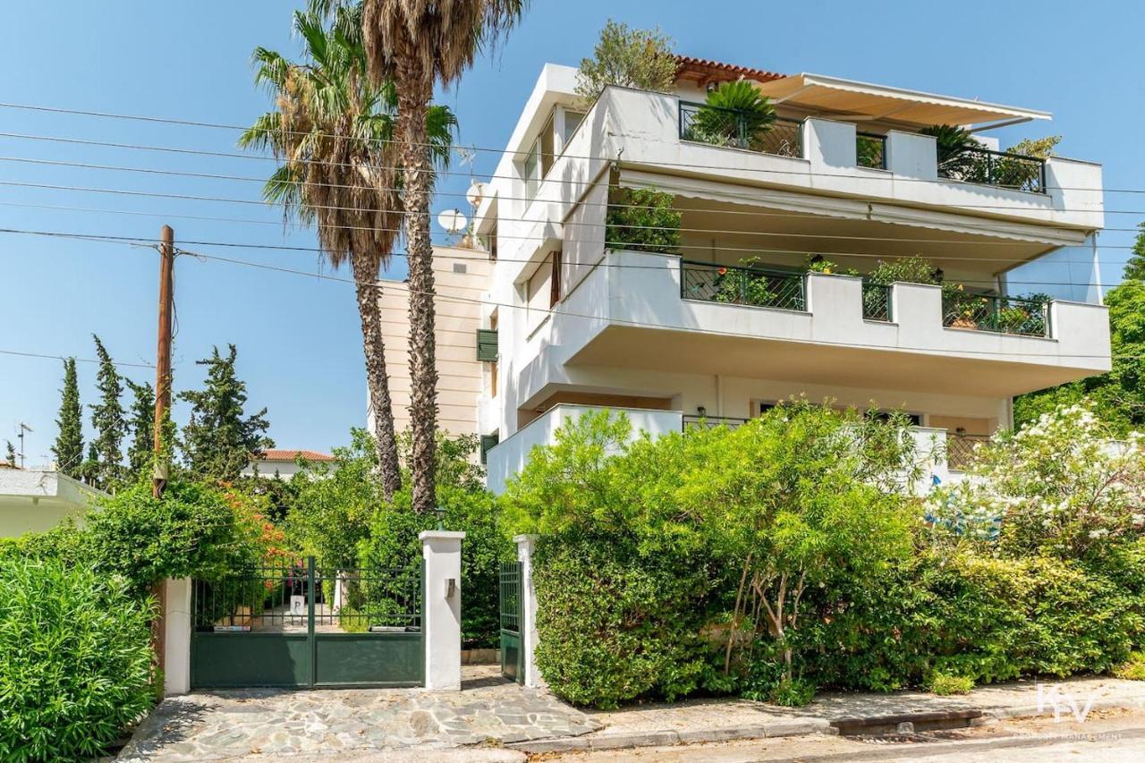 Apartment Jacuzzi - In Riviera Athens