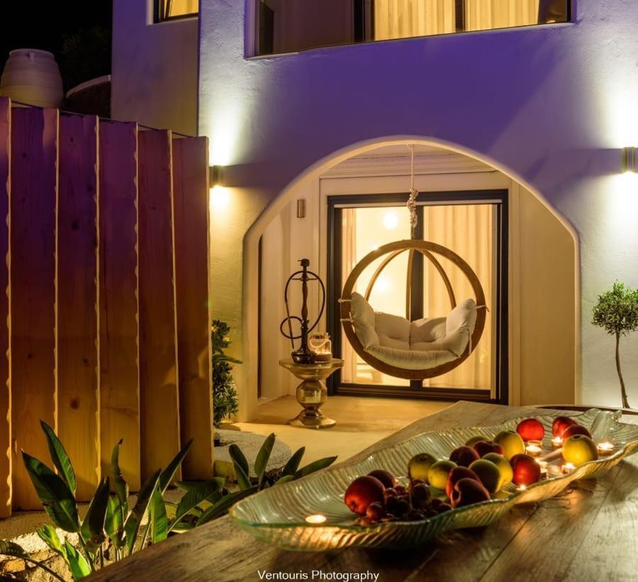 Phos Exo Gialos Santorini Villa