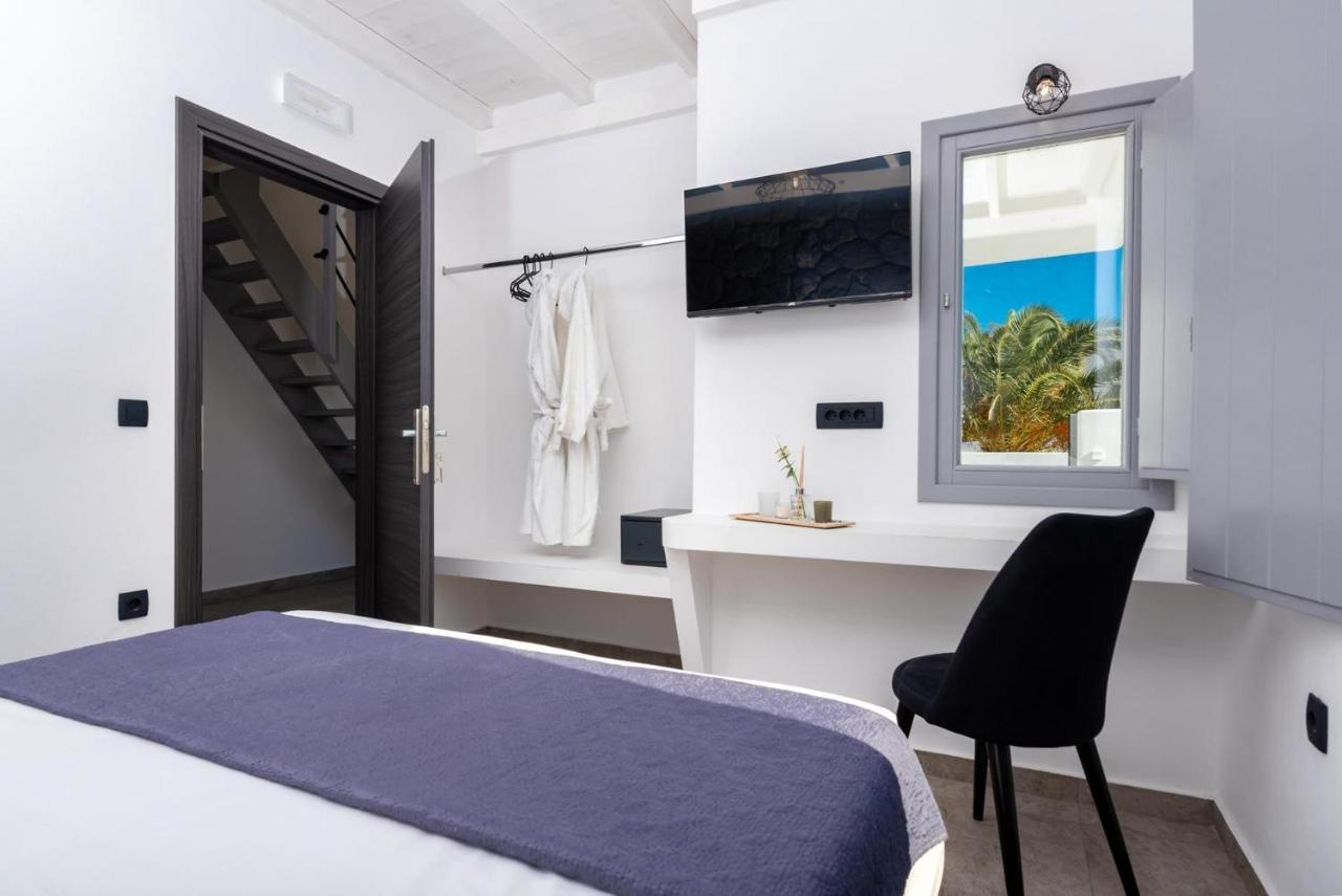 Charming Santorini 2 Bedrooms Premium Private Heated Pool Refined Interior * Perissa (Santorini)