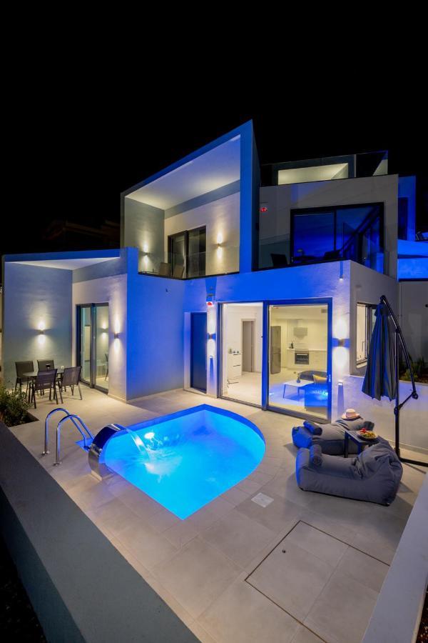 White Cliff Luxury