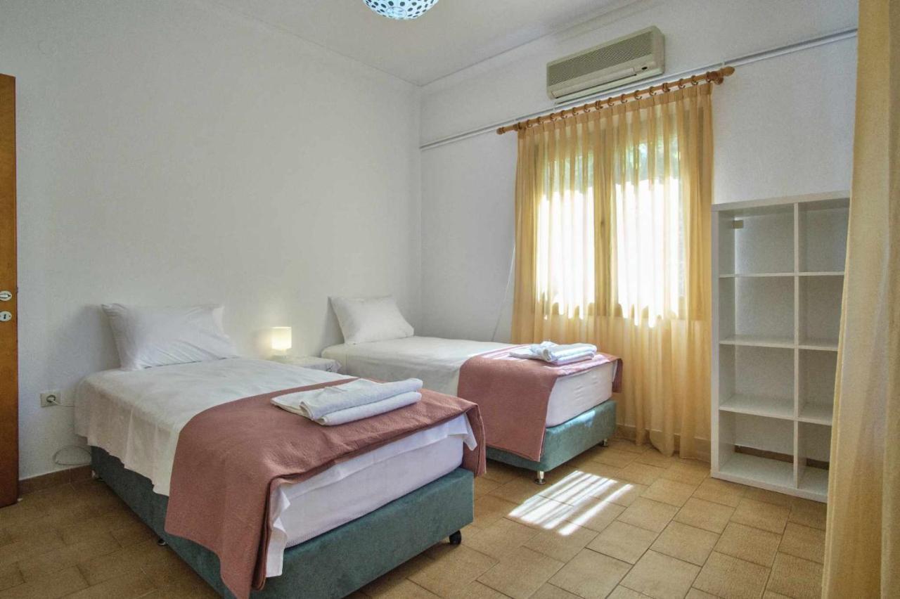 Noname House Parga