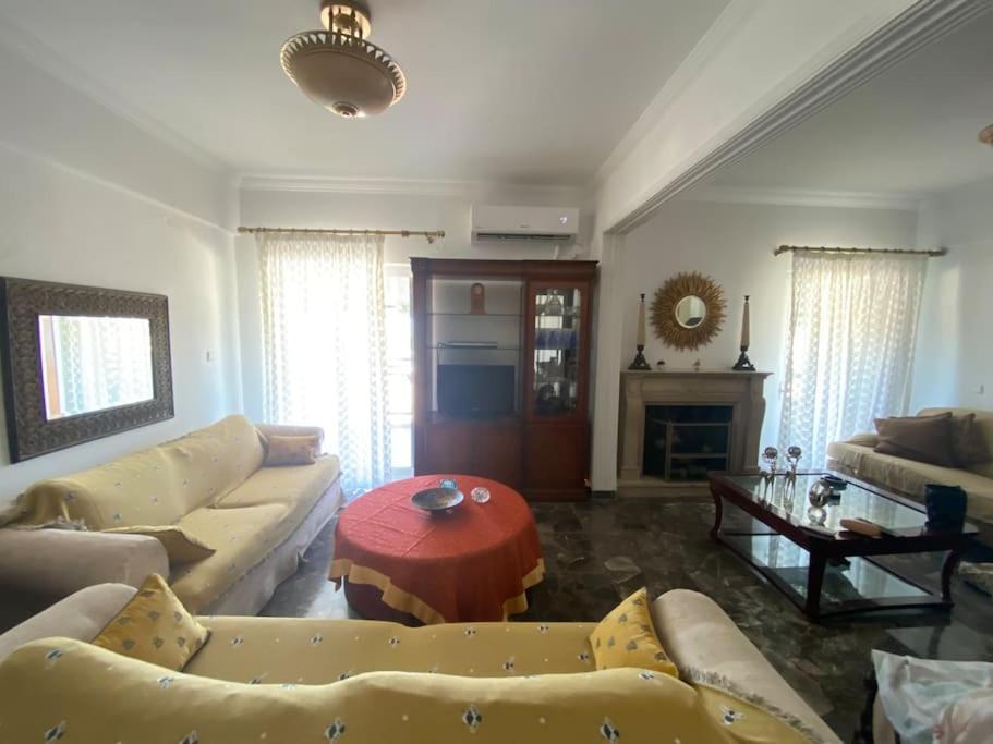 Bev - And Sea Views Penthouse Apartment