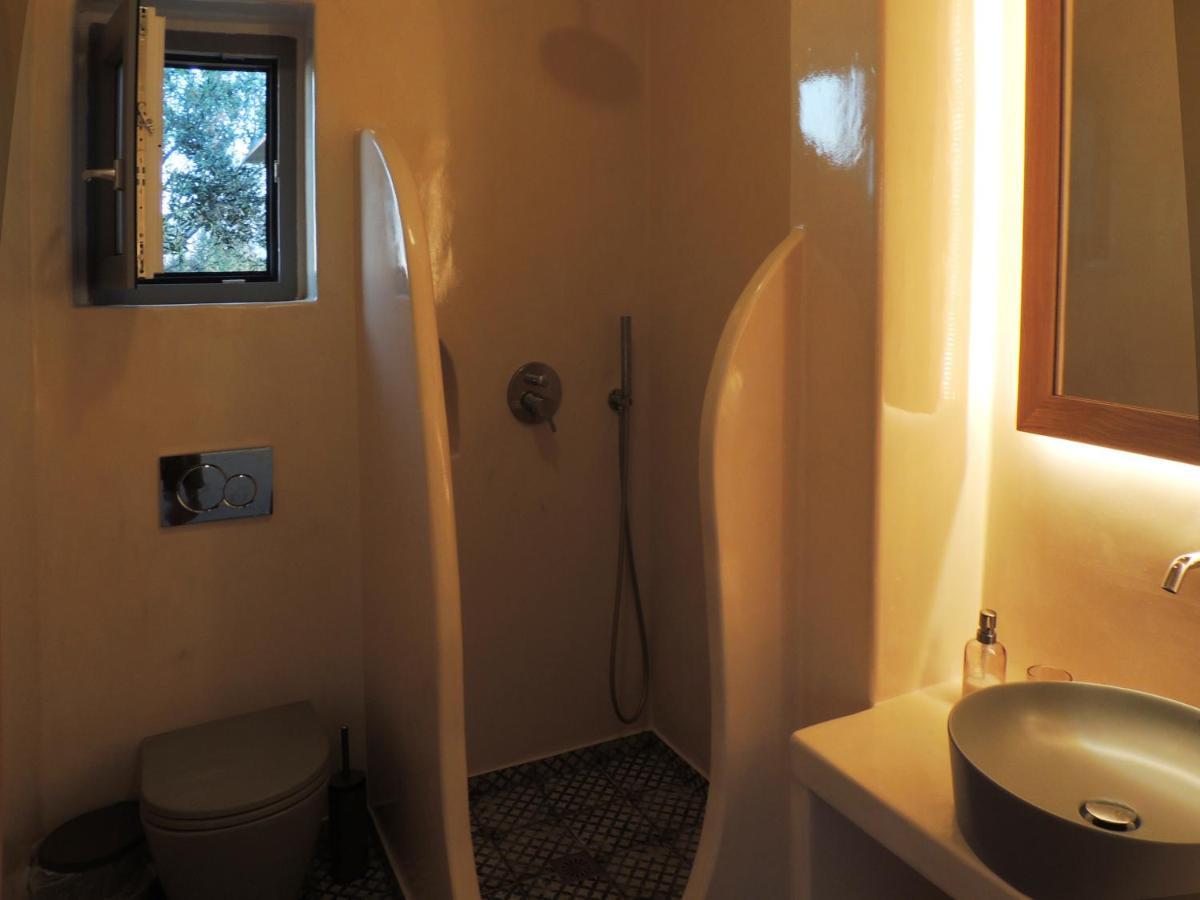 Apaggio Santorini * Vourvoulos