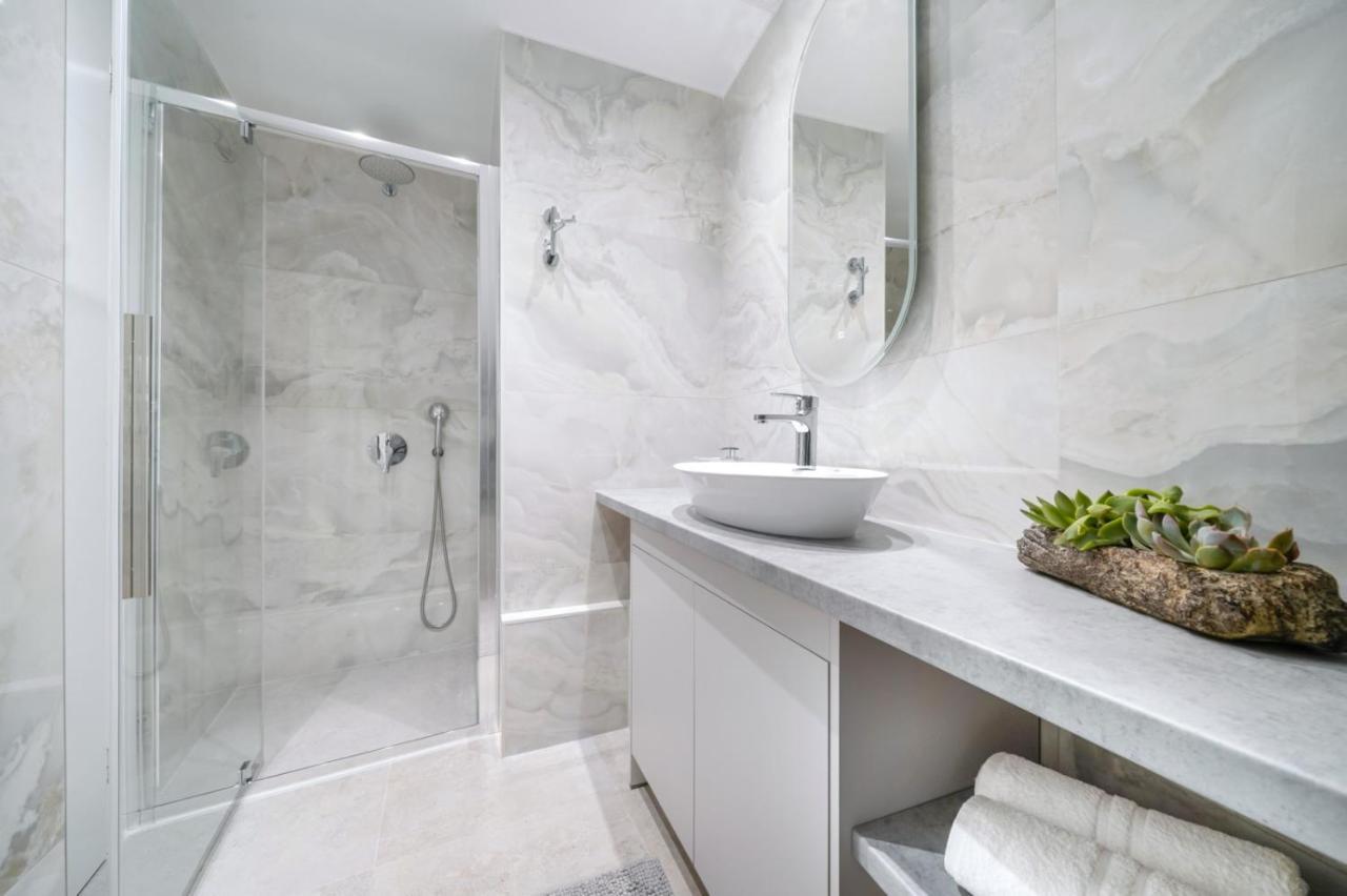 Artio Maisonette Apartment *