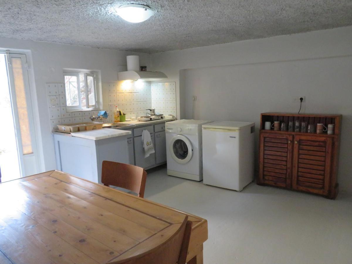 Apartment Perigiali House