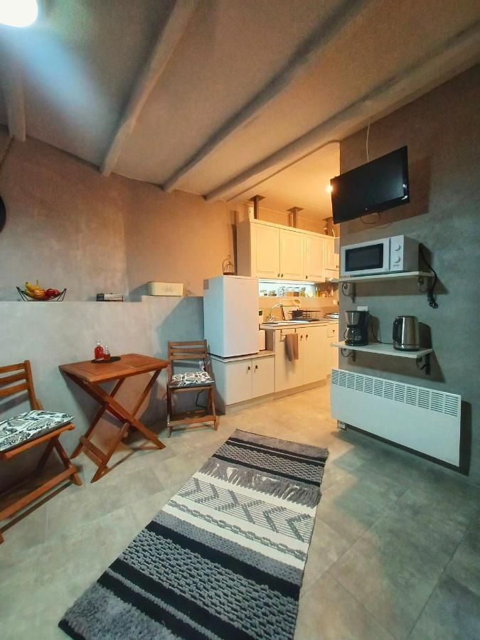 To Giataki Tou Pappou Apartment
