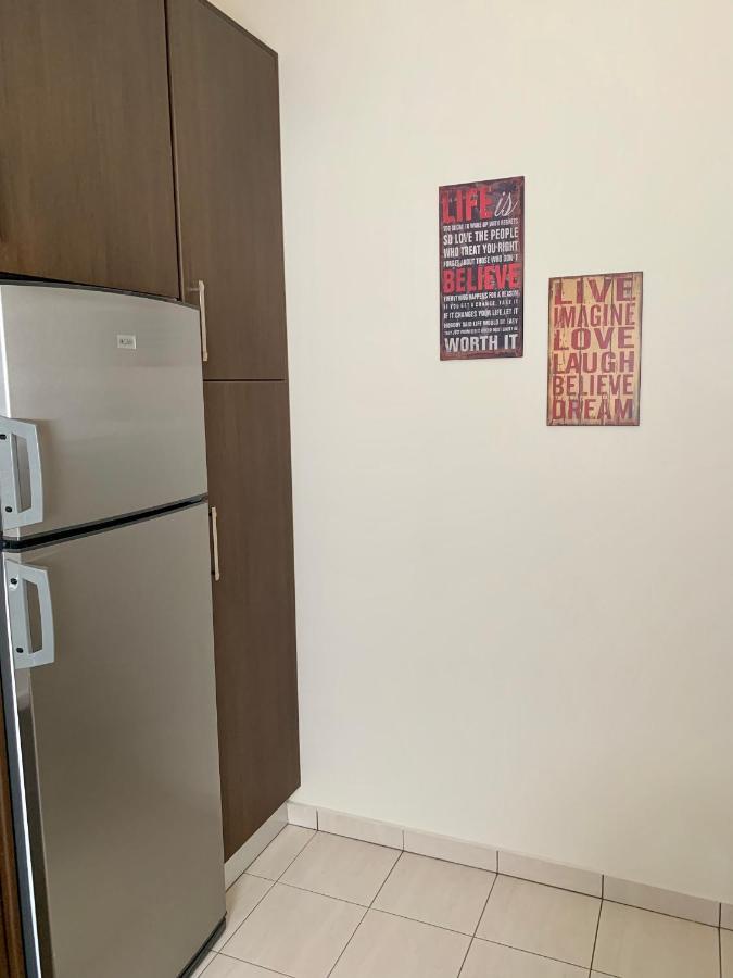 Apartment Ab *