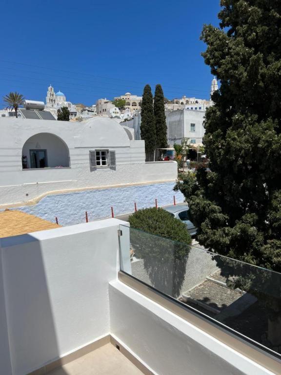 Thealos Santorini *