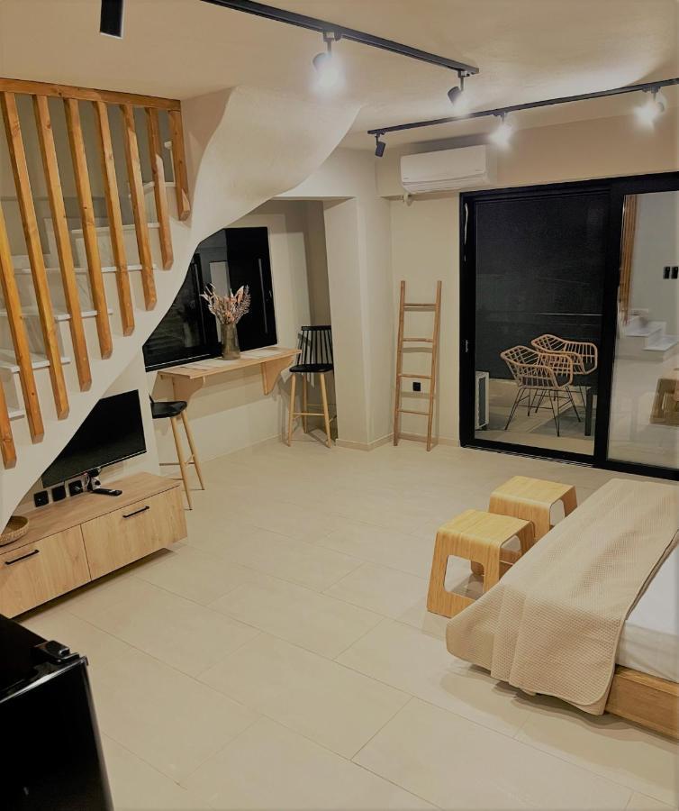 Athilia Aparthotel