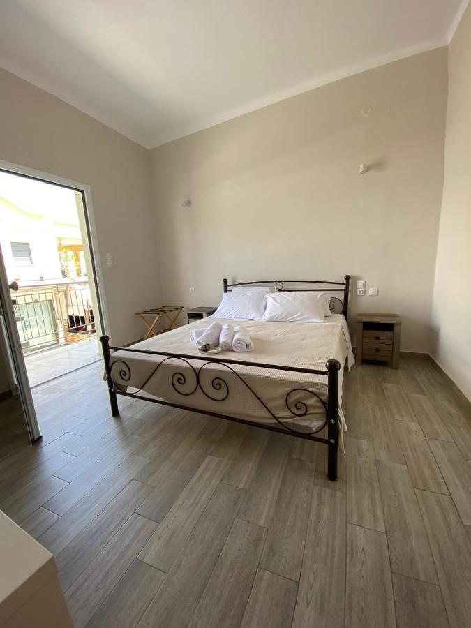 Aparthotel Elia Agia Marina (Aegina)