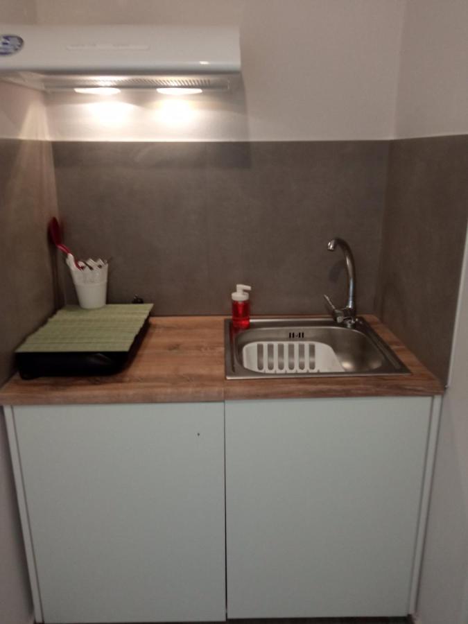 Elia 3*