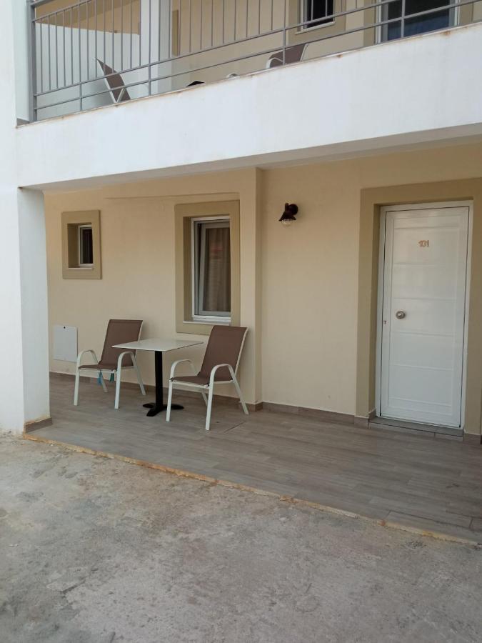 Aparthotel Elia Agia Marina (Aegina)