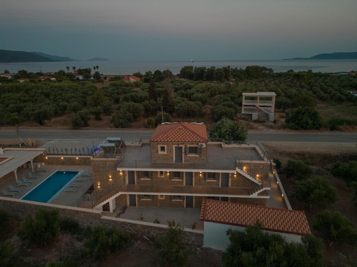Lithos Finikounta
