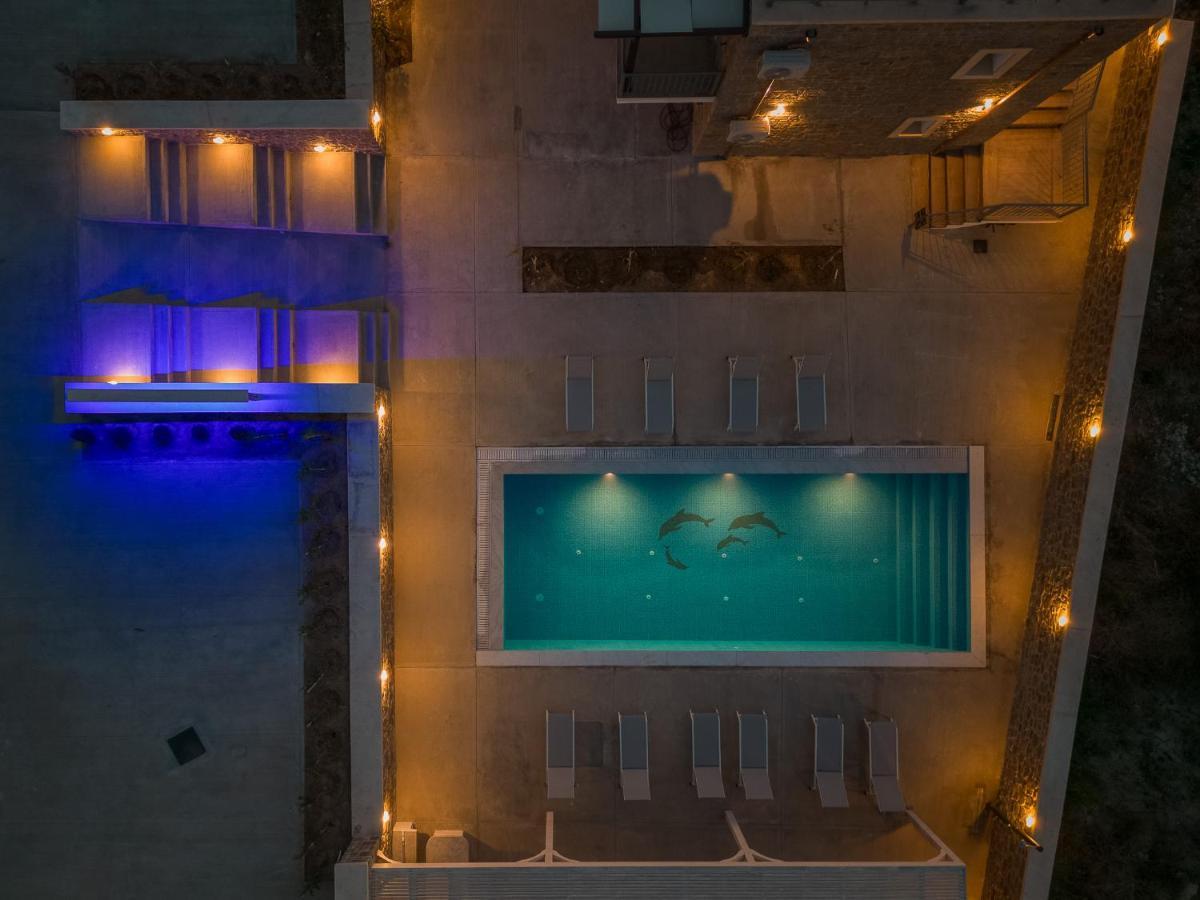 Lithos Hotel