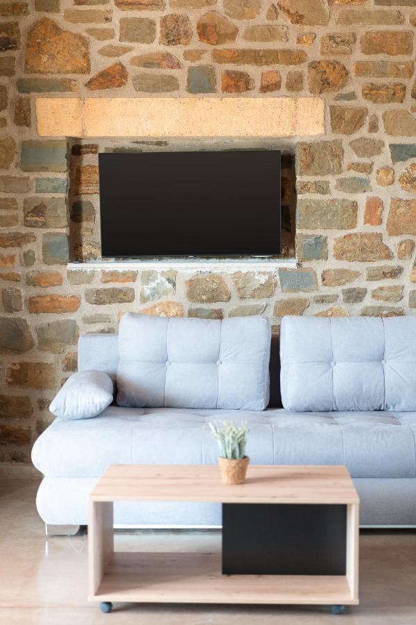 Lithos