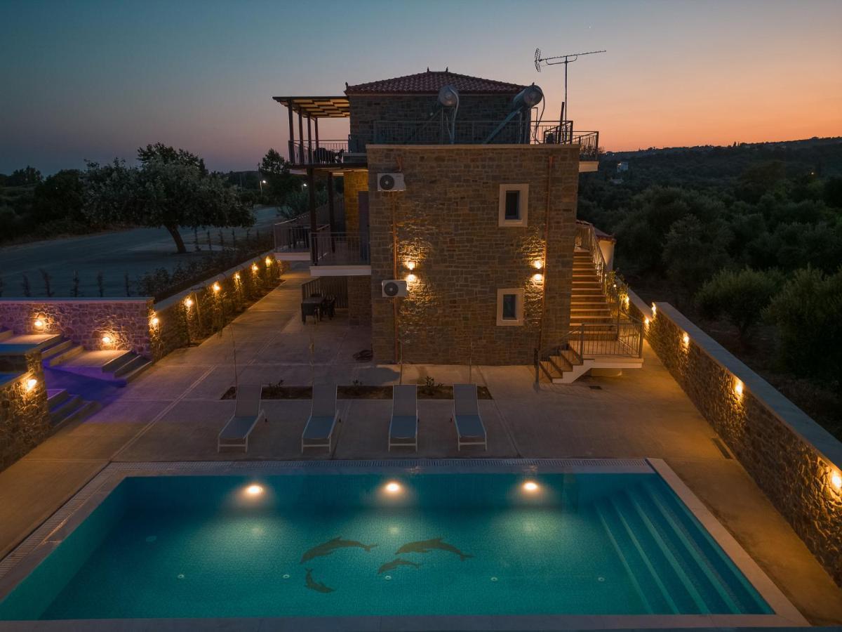 Lithos Hotel *
