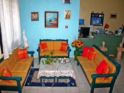 Rigas Aparthotel Adamantas (Milos)