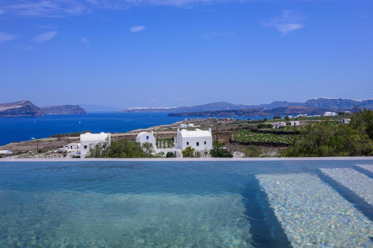11:11 By Potnia Hotel Akrotiri (Santorini)