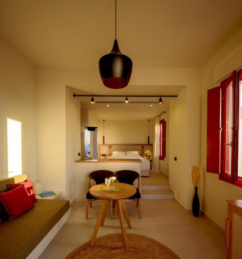 11:11 By Potnia Hotel