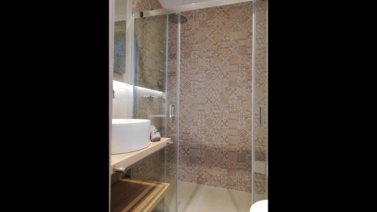 Apartment 2br White Gea With Private Pool No01 *