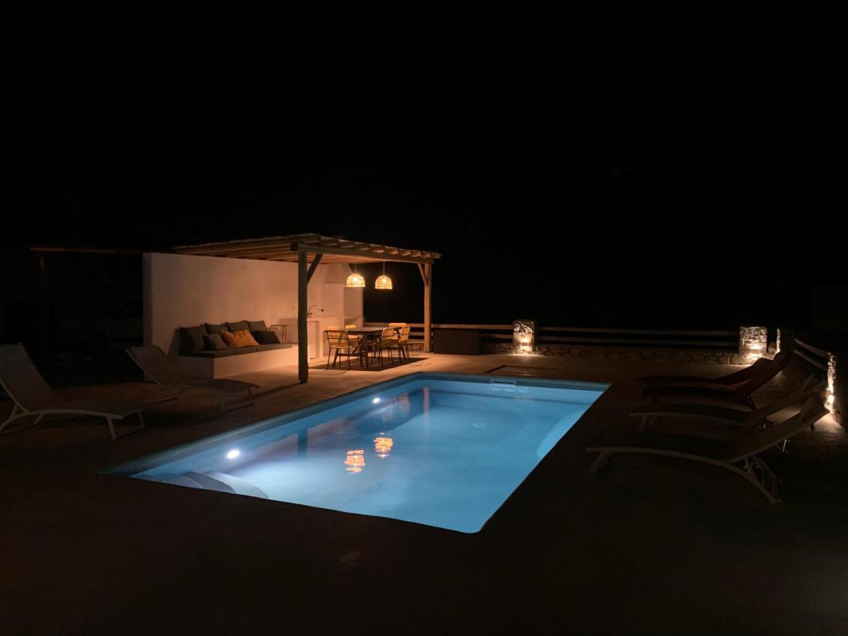 Theros Plaka (Naxos)