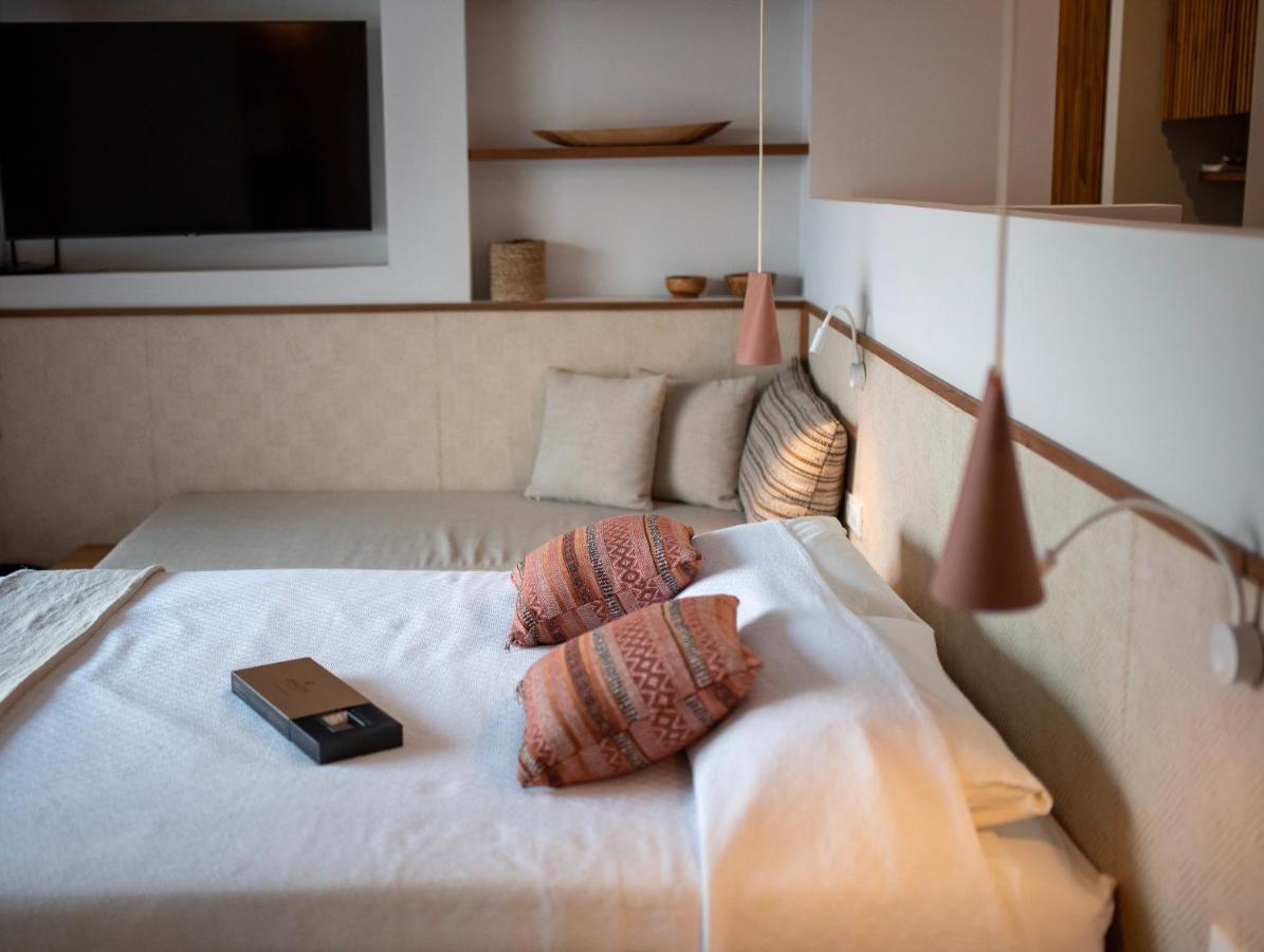 Amethyst Selene Couple's Hideaway Hotel *