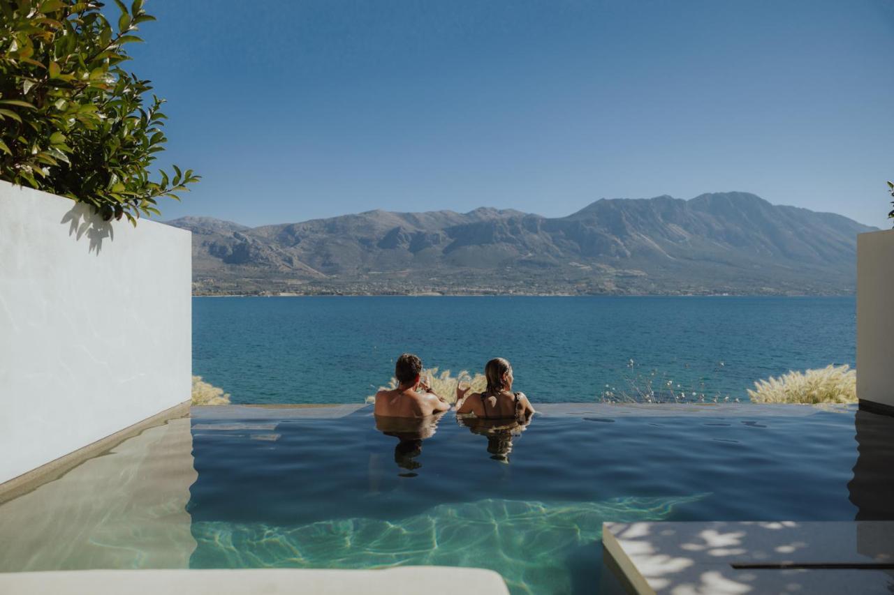 Hotel Amethyst Selene Couple's Hideaway *