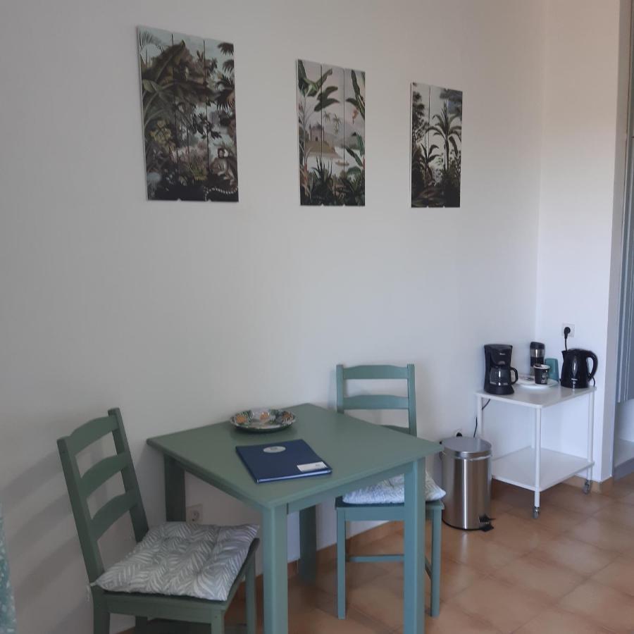 Chariklia Aparthotel