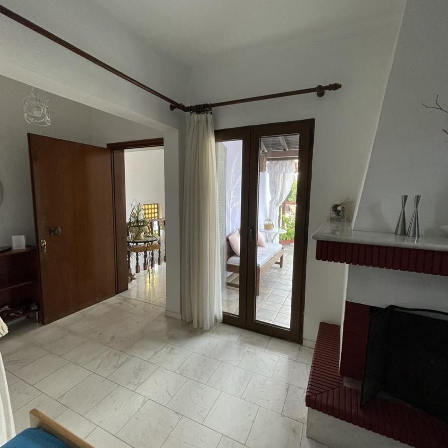 Aparthotel La Mira House Neos Marmaras