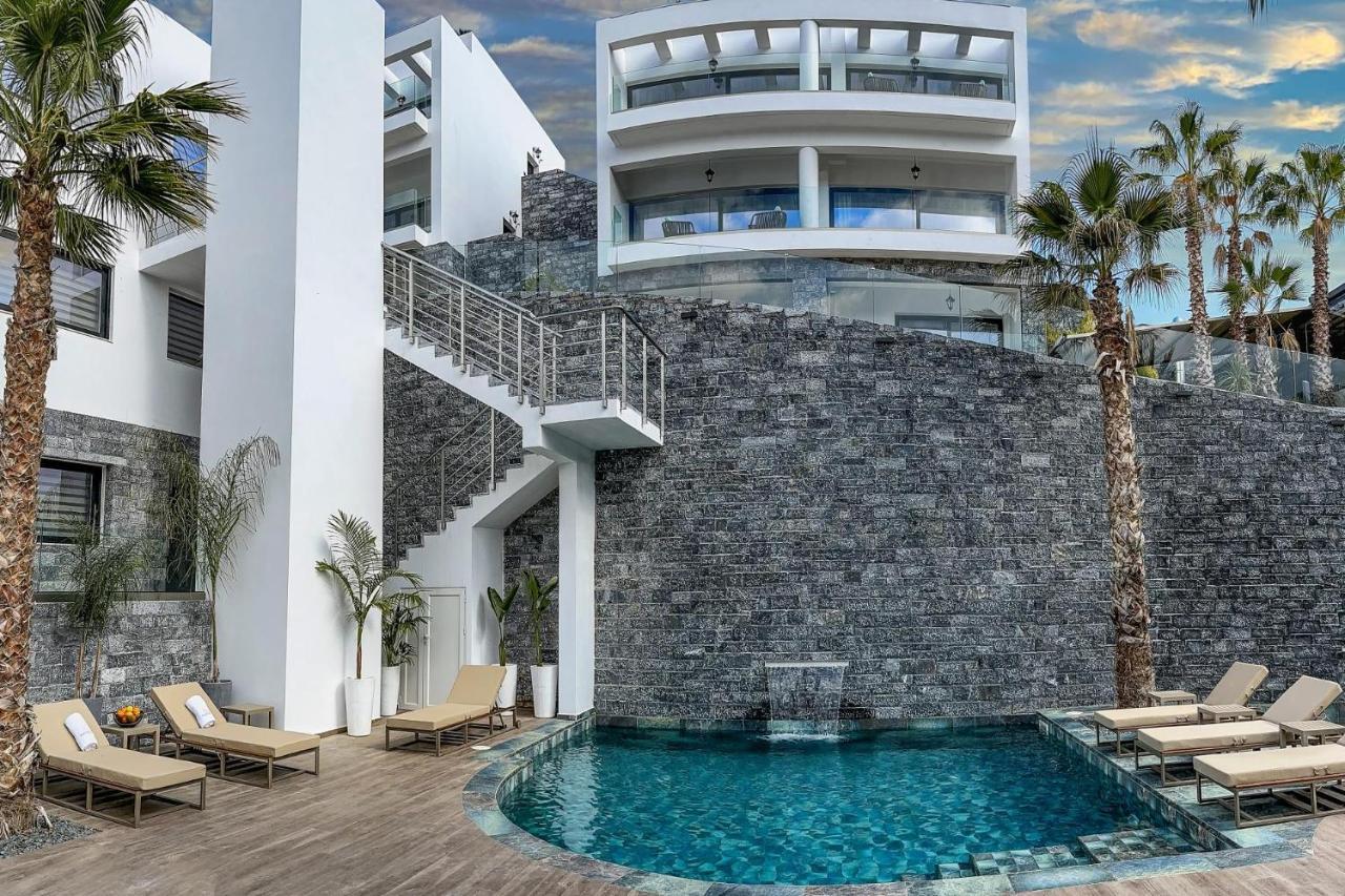 Walk Luxury Aparthotel