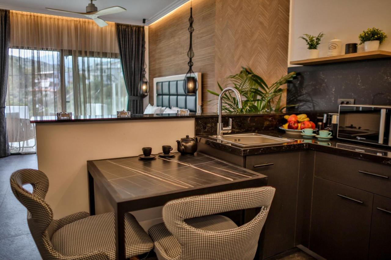 Walk Luxury Aparthotel