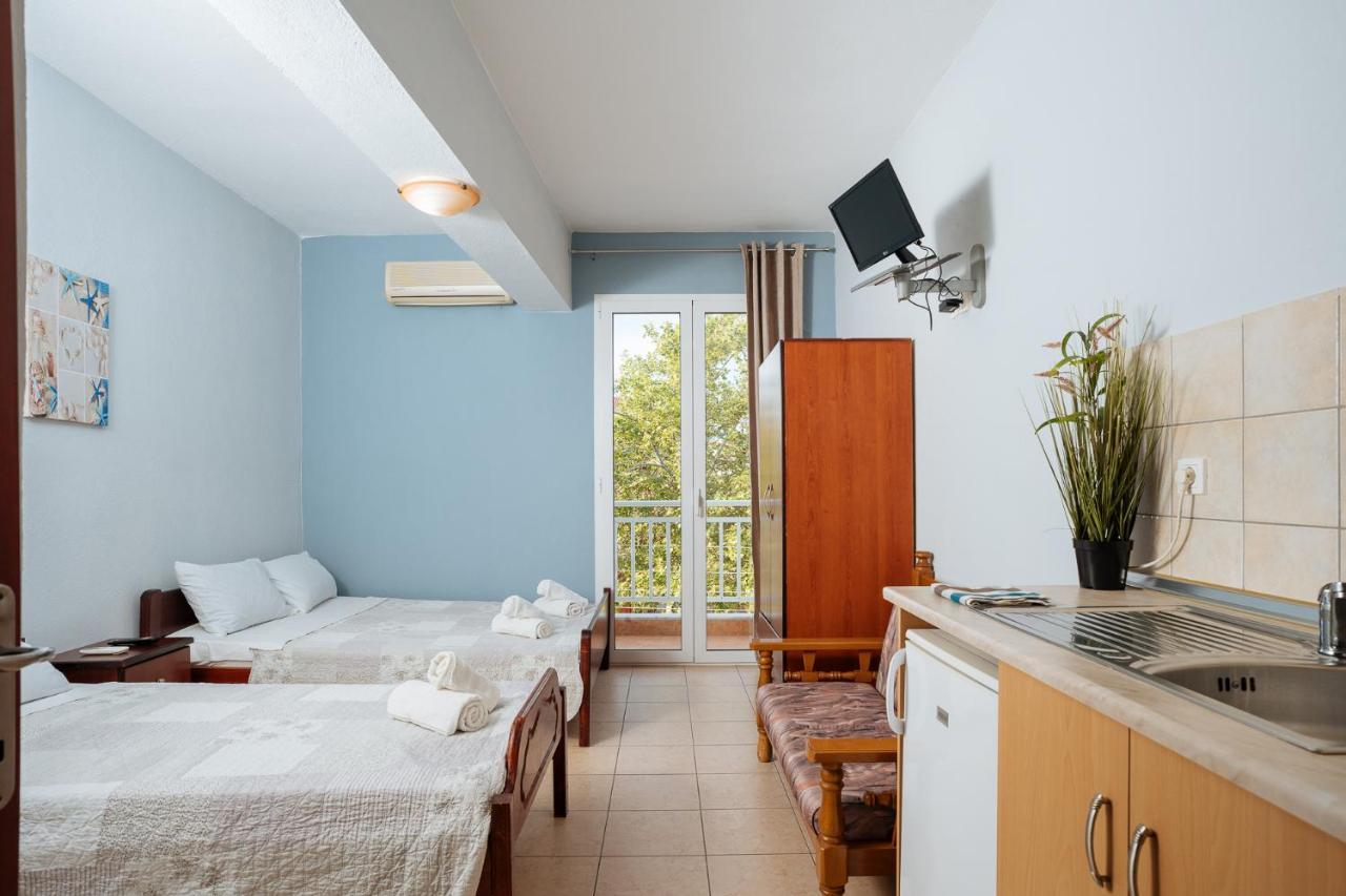 Estelle Aparthotel *