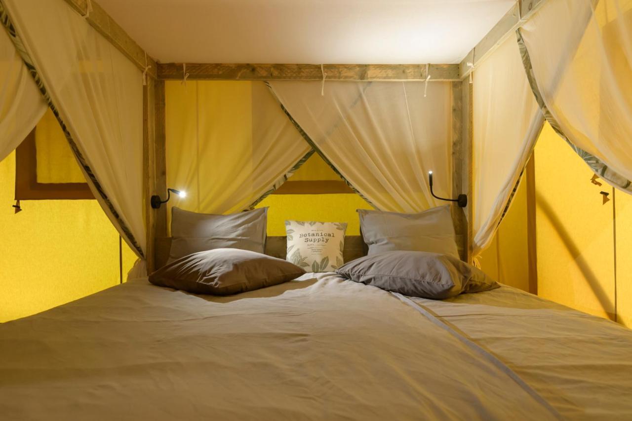Logos Village Lodge *